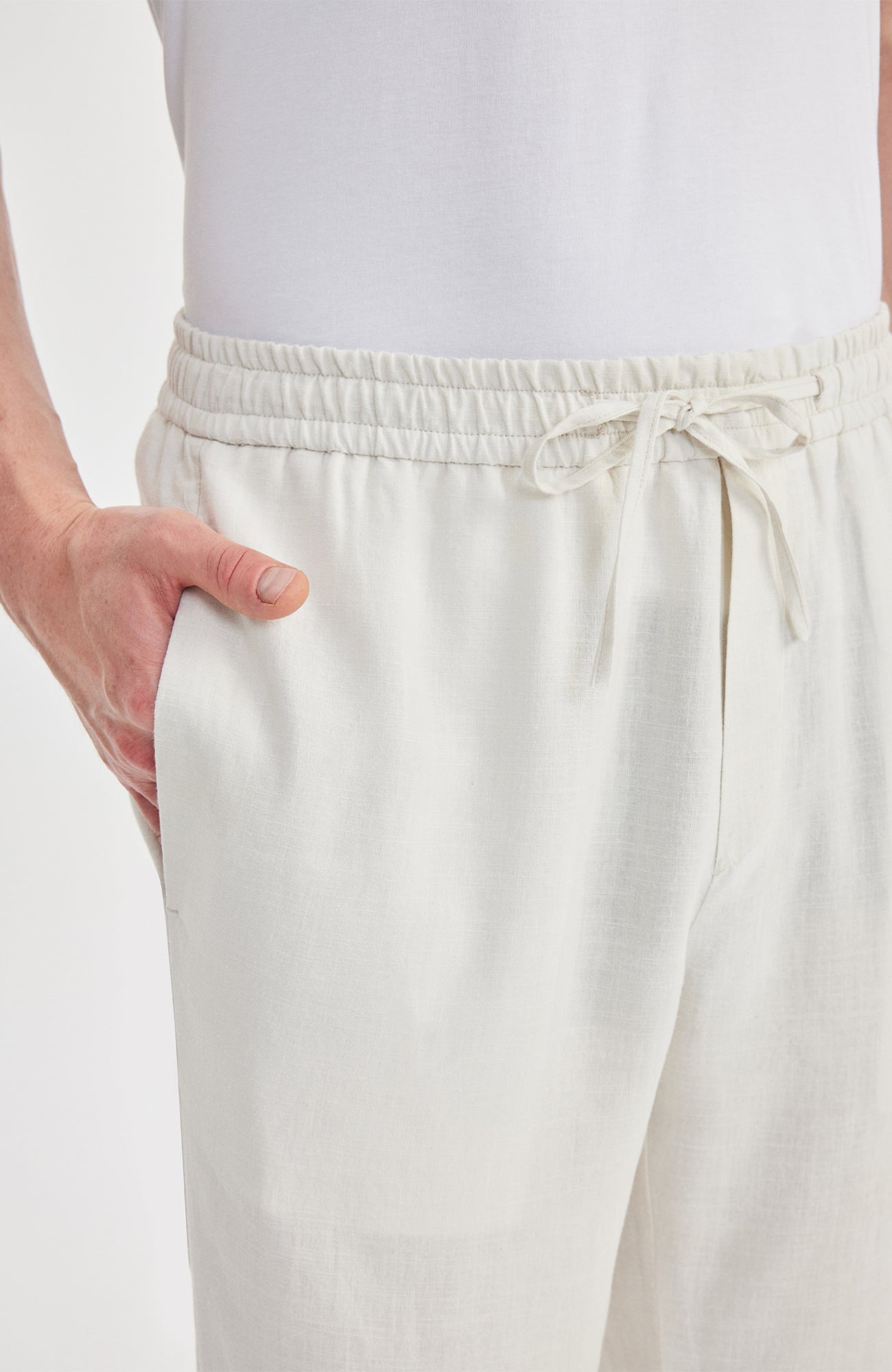 Giorni Linen Jogger Ekru - BATTS ( Il Maggio, Linen, Pants, S/S 24 ) Giorni Linen Jogger Ekru - BATTS ( Il Maggio, Linen, Pants, S/S 24 )